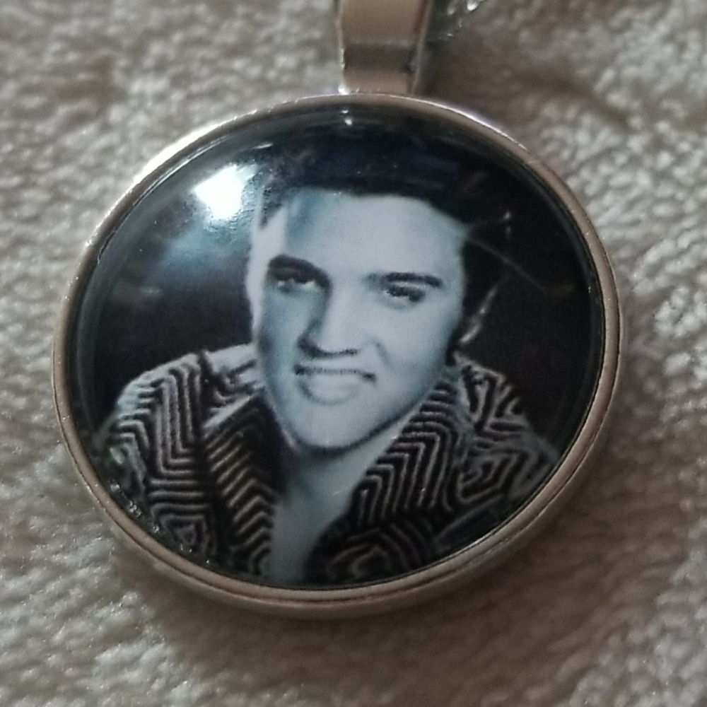 Elvis Presley 4 piece jewelry set - Picture 5 of 7
